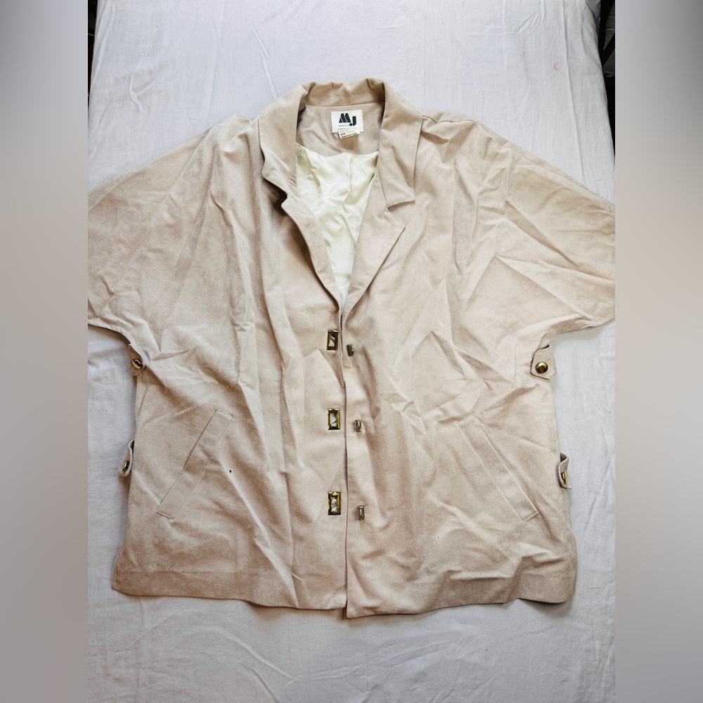 Cream Trench Coat with Lightweight Blend Size L